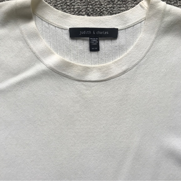 Judith & Charles size medium white top - Picture 2 of 3